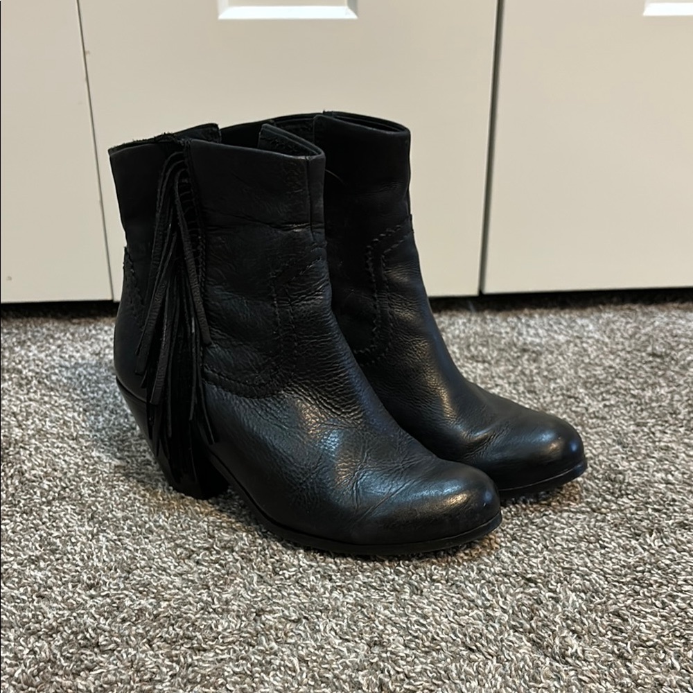 Sam Edelman Louis Black Leather Ankle Boots with fringe, Sz 6M
